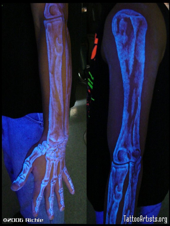 UV Tattoos Make your skin glow! | Roll and Feel